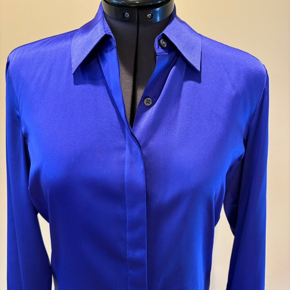 Ann Taylor size 2 silk blouse